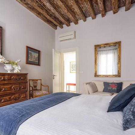 Miracoli Apartment With View On The Canal R&R Βενετία Εξωτερικό φωτογραφία