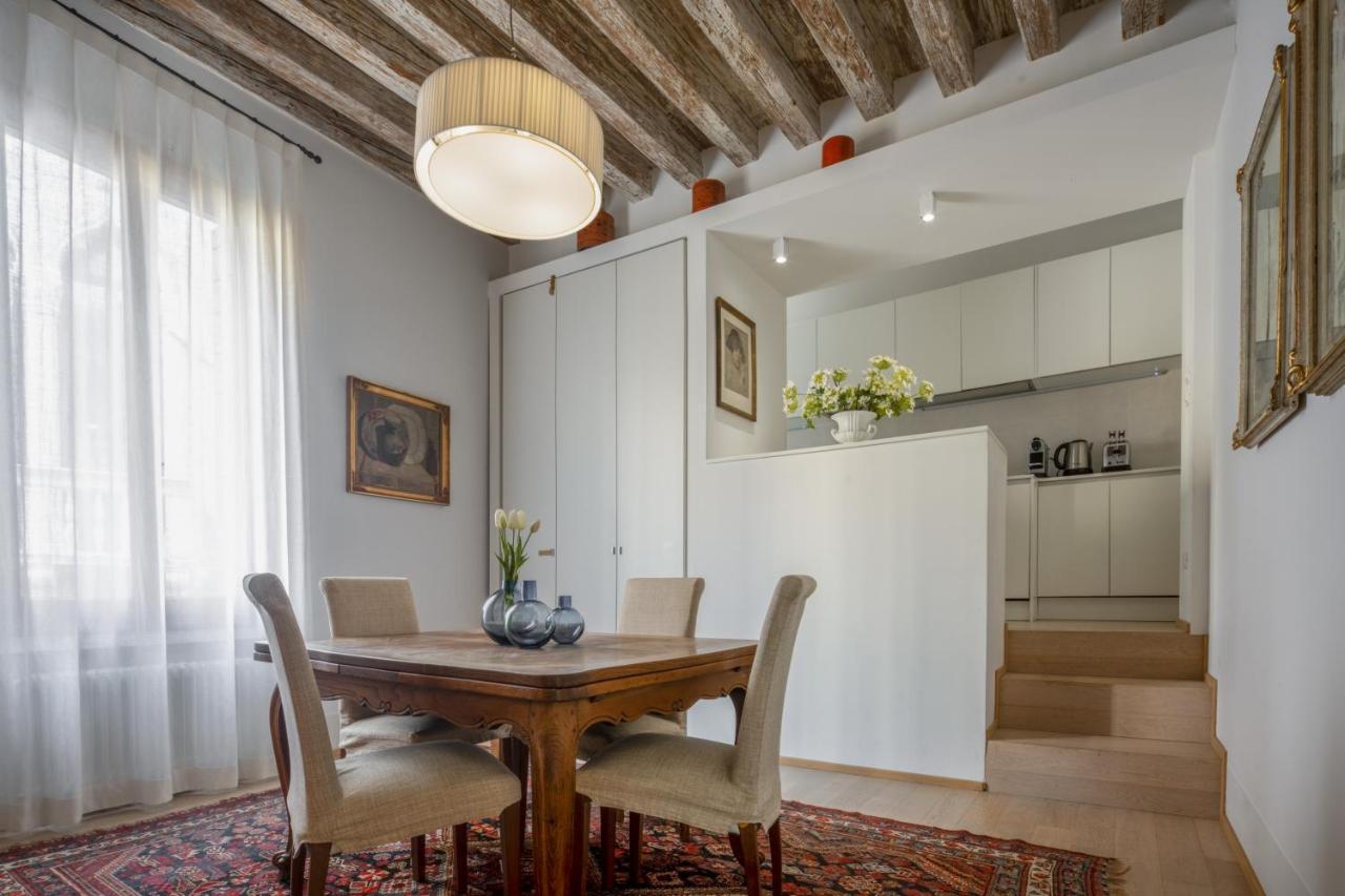 Miracoli Apartment With View On The Canal R&R Βενετία Εξωτερικό φωτογραφία
