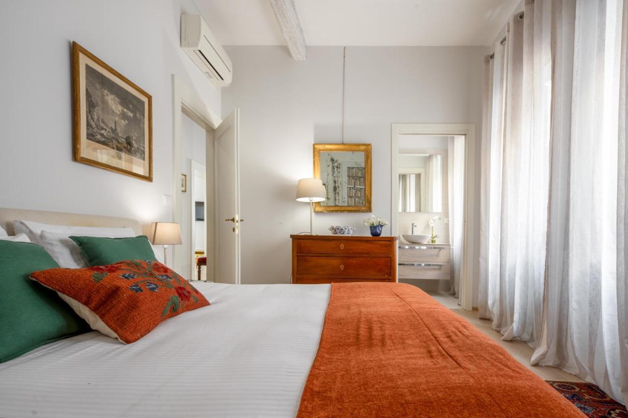 Miracoli Apartment With View On The Canal R&R Βενετία Εξωτερικό φωτογραφία